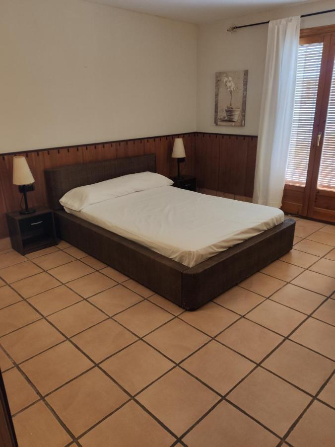 Hostal Tastavins Penarroya De Tastavins Bagian luar foto