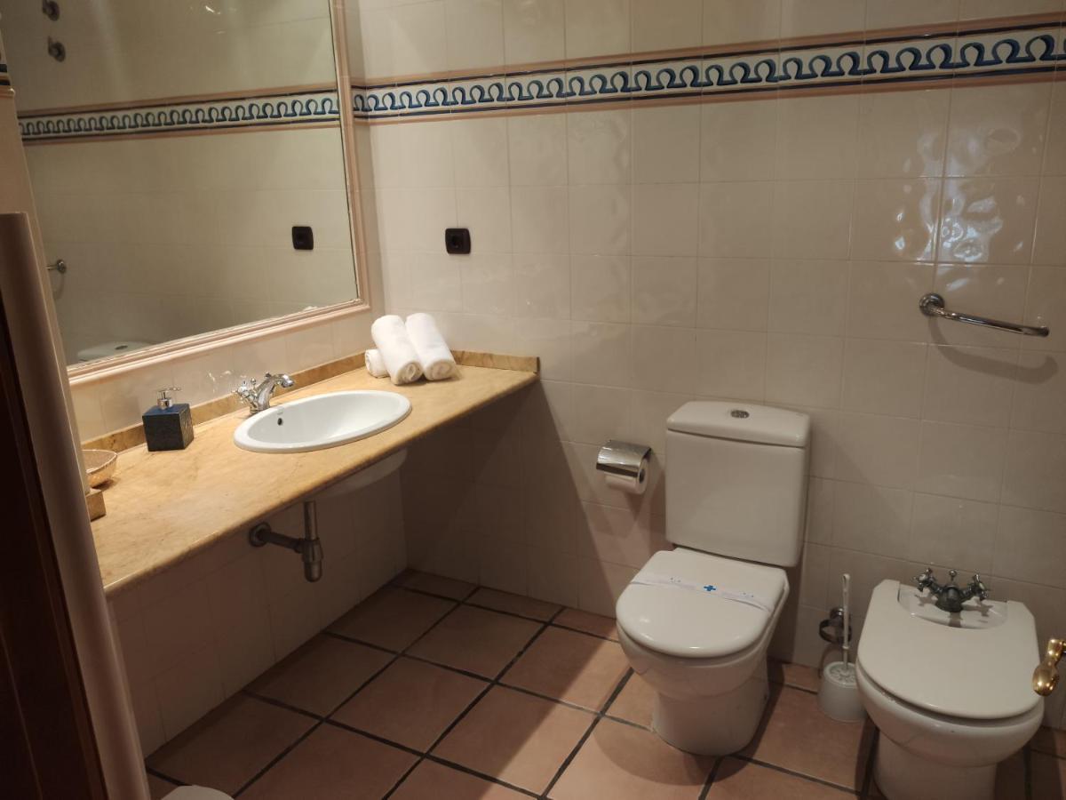 Hostal Tastavins Penarroya De Tastavins Bagian luar foto